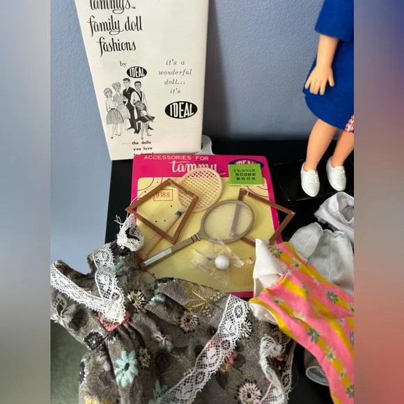 1968 Pepper Doll & Accessories - Picture 3 of 6